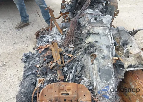 2019 Land Rover Range Rover Velar P250 from USA, damaged, VIN SALYA2EX9KA790809